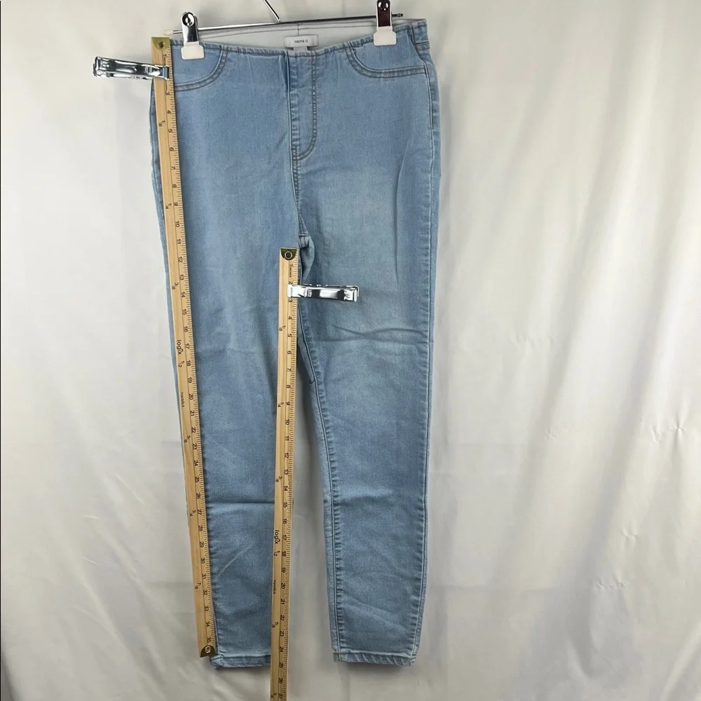 Forever 21 - Women’s Stretch Jeans (Jeggings) - Size Medium